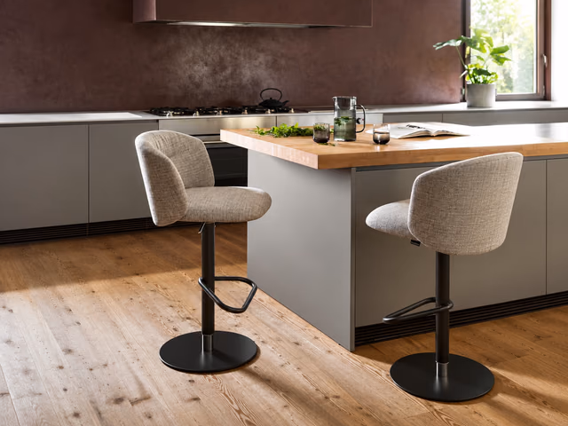 Sweel Adjustable Stool CS2229-BI-MTO by Calligaris