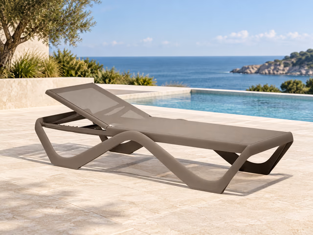 Love Sun Lounger by Vondom
