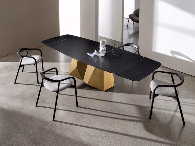 Grandeod Shaped Extendable Table by Sovet