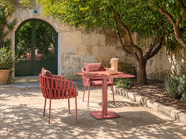 Frame Folding Table 80 × 80 by Talenti
