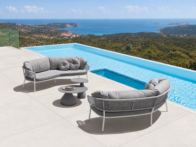 Moon//Alu Bent Sofa by Talenti