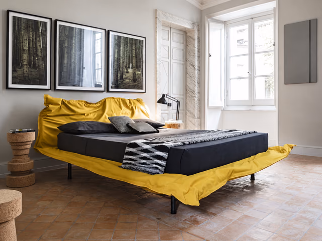 Big Hug Bed by Mogg