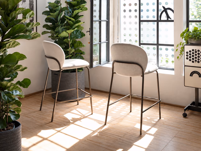 Cozy Mid Stool by Connubia