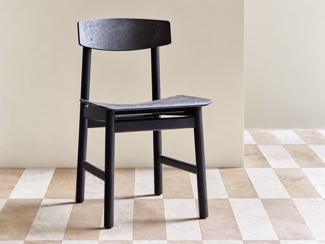 Conscious Chair 3162 — Black Stained Oak and Coffee Waste Black by Mater