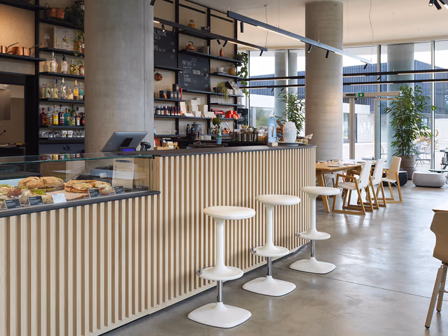 Kant Lift Stool by Casamania