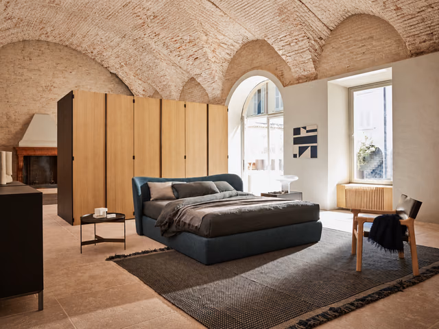 Embrace Bed by Pianca
