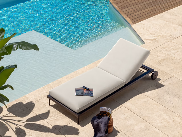 CleoSoft//Wood Sunbed by Talenti