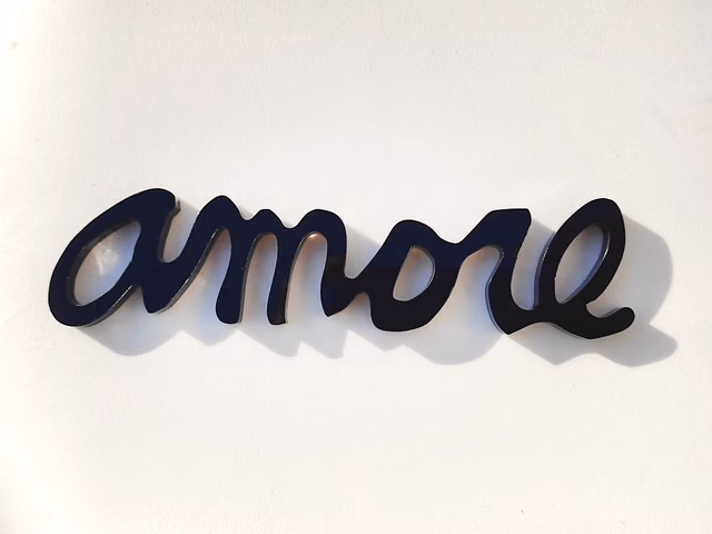 Amore Message Decoration by Slide