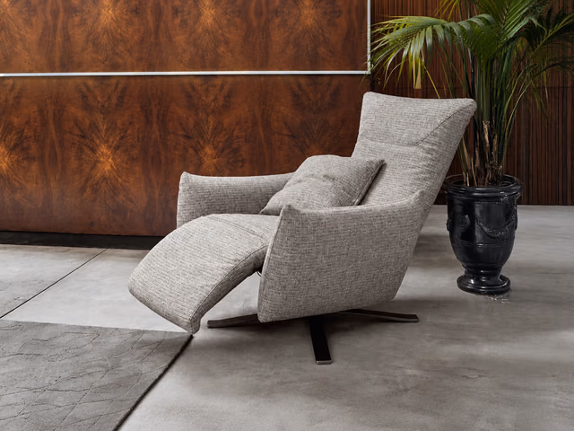 Polse Armchair by Calligaris